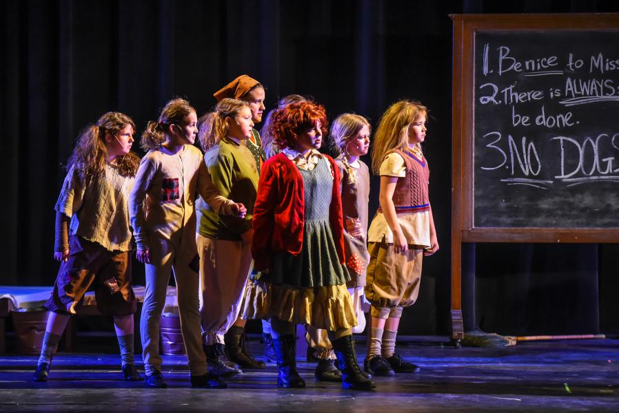 Millbrook Playhouse theater - Annie performance